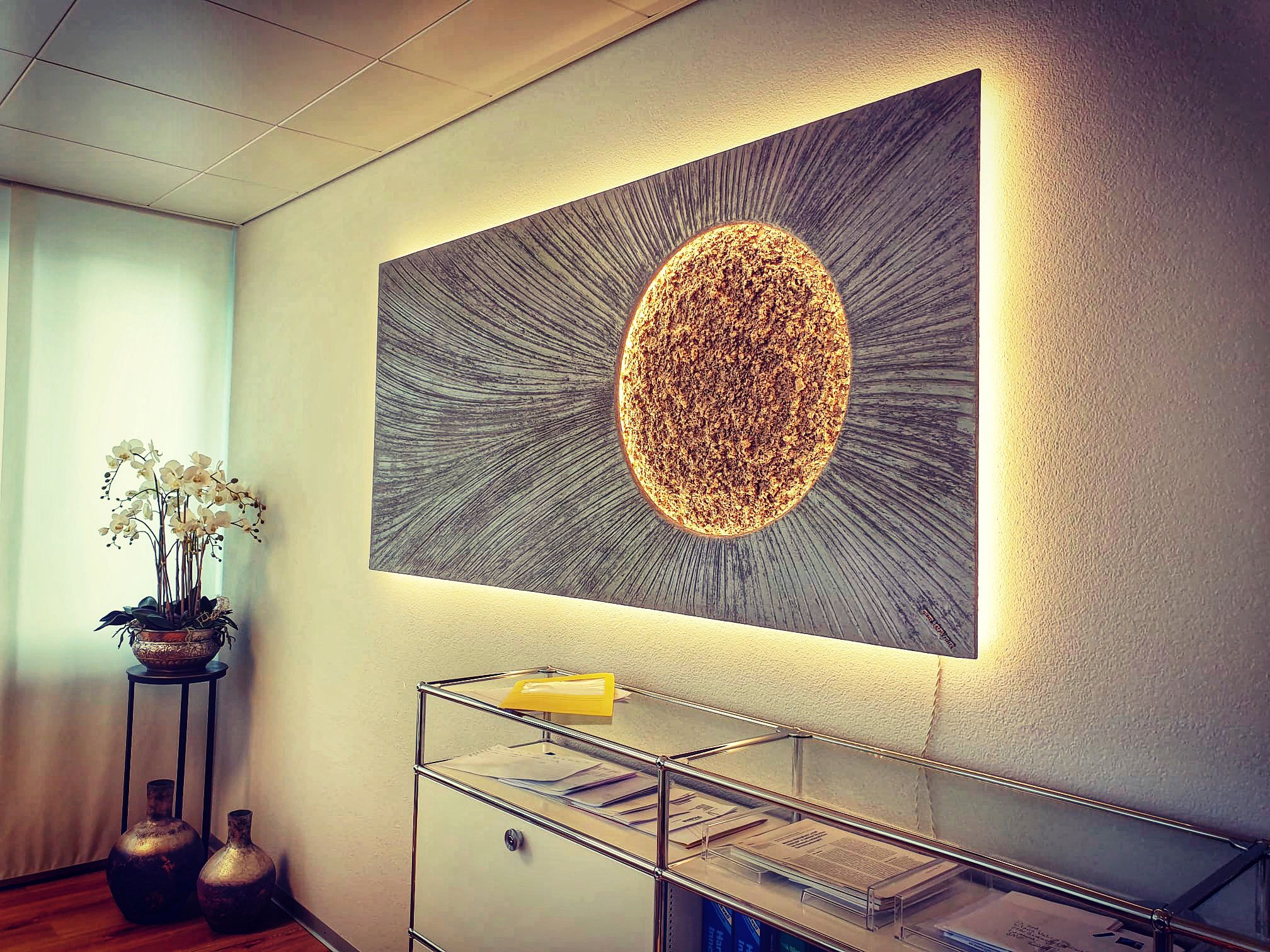 Sonnenmond in Taupe Strahlen mit Mond Bronze Klassisch, 180 x 100 cm, beleuchtet