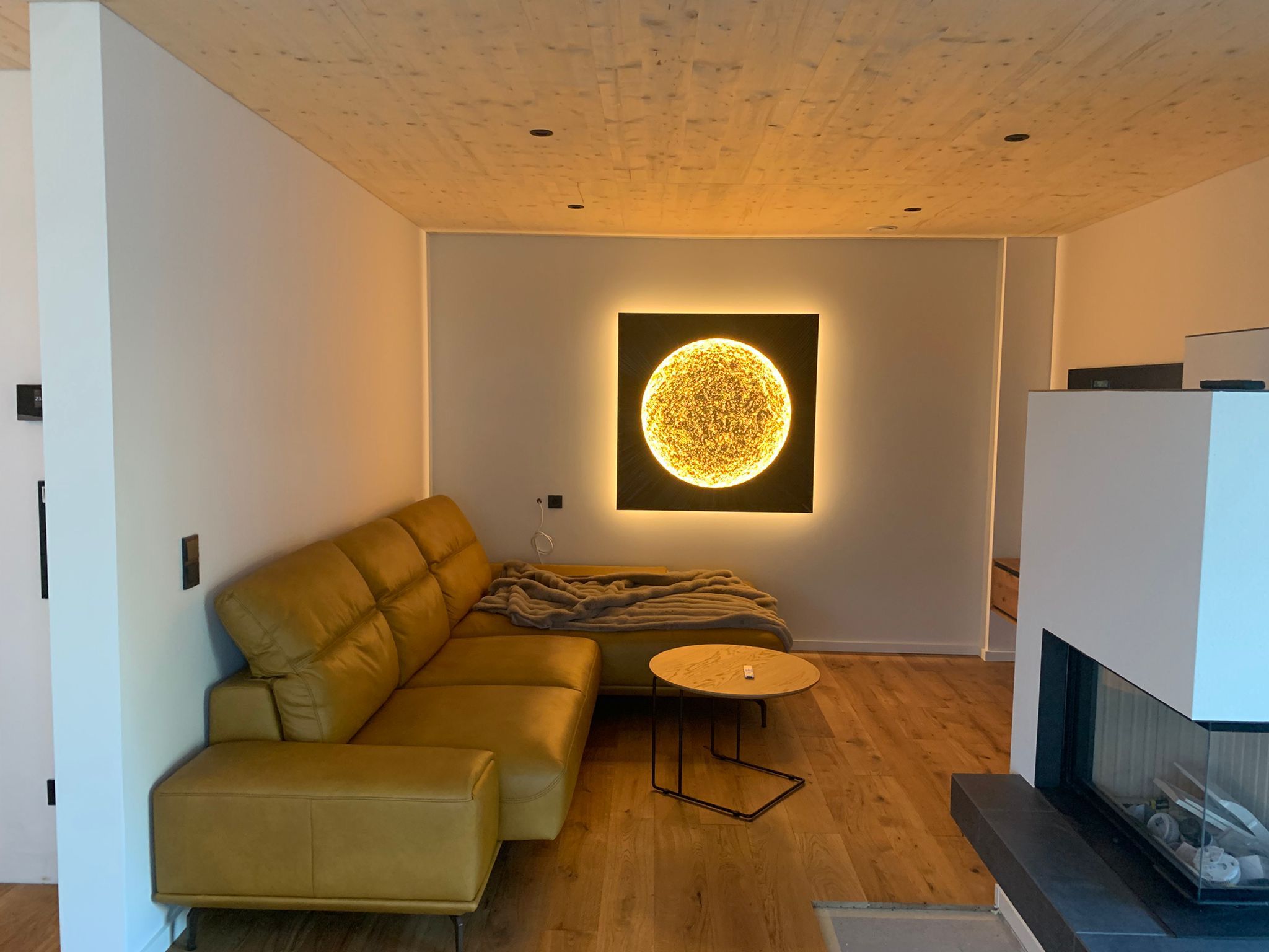 Sonnenmond in Mattschwarz mit Mond Gold Klassisch, 110 x 110 cm, beleuchtet