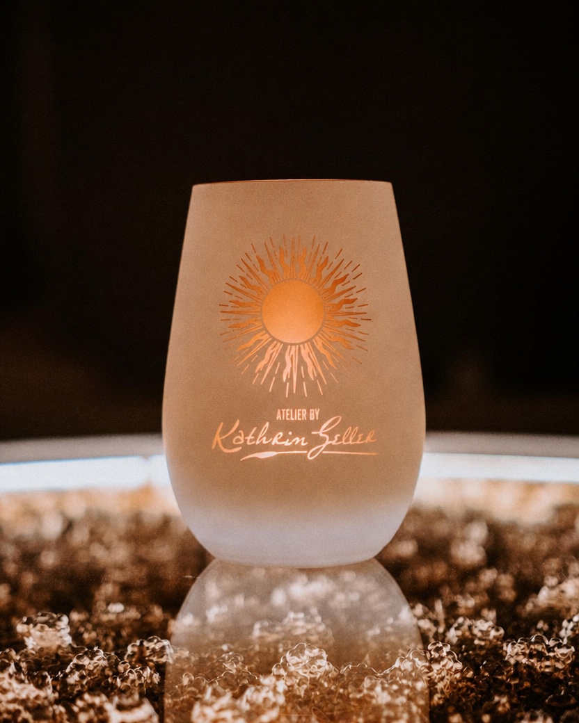 Teelichtglas Sonne Weiß/Gold von Kathrin Geller