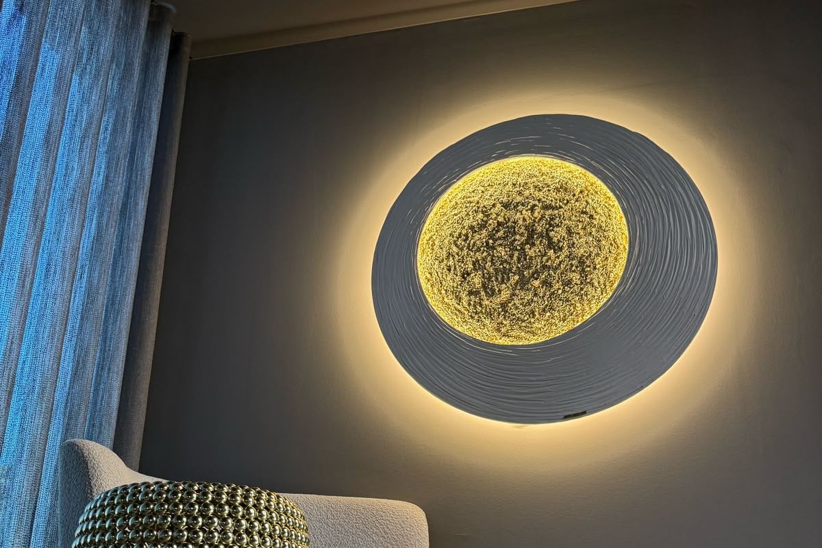 Megamond, Lichtkunstwerk aus dem Atelier Kathrin Geller