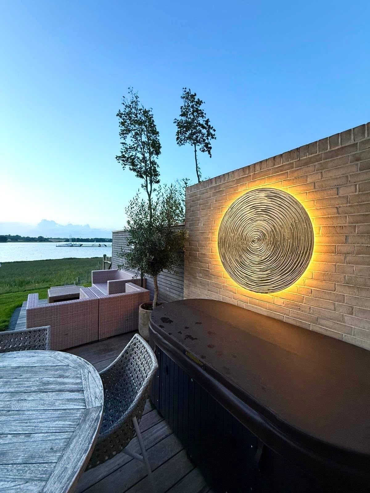 Edelblüte in Gold, Ø 140 cm, beleuchtet, für draußen