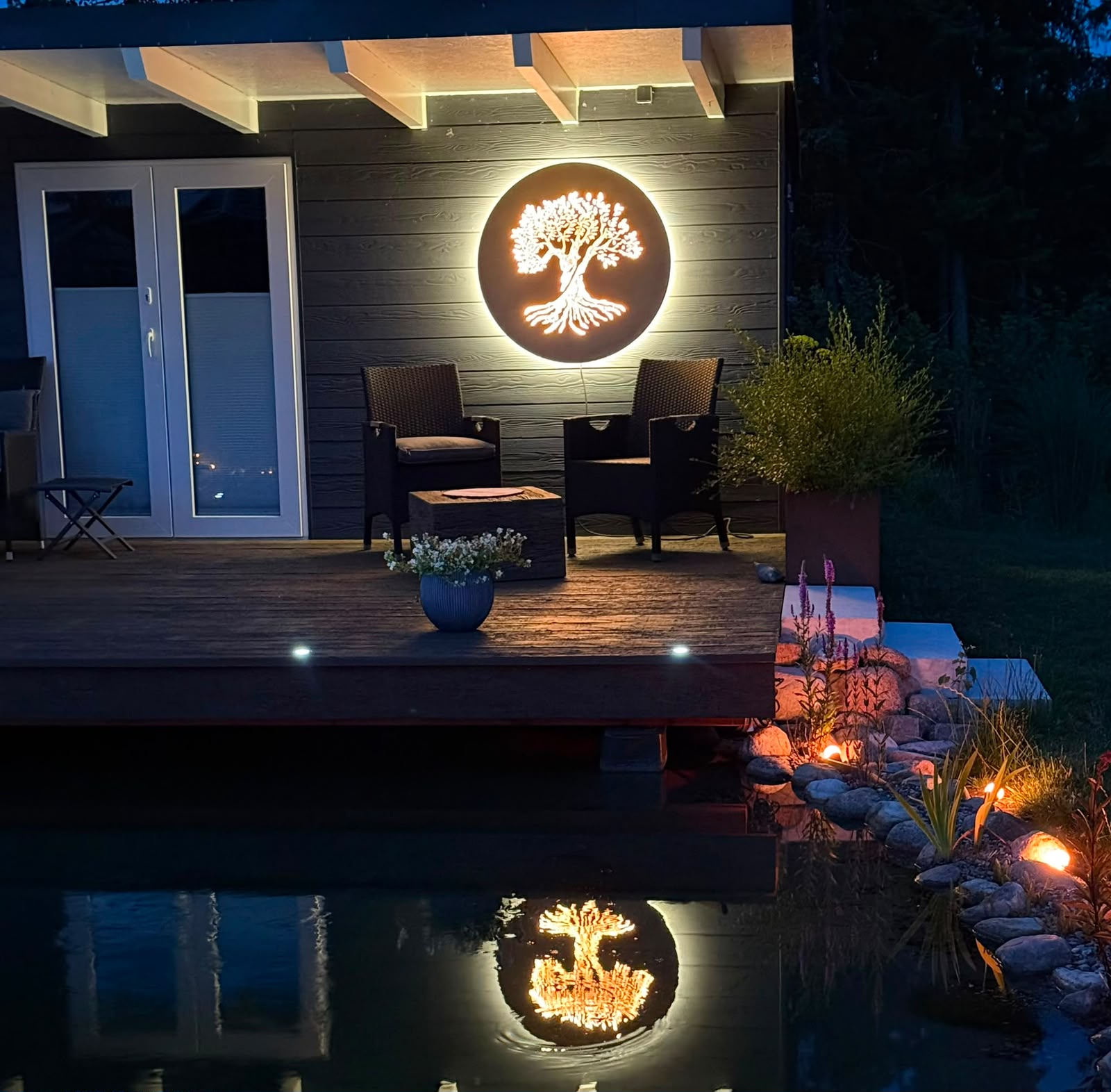 Energiebaum in Perlmuttweiß mit Baum Gold, Ø 100 cm, beleuchtet, für draußen